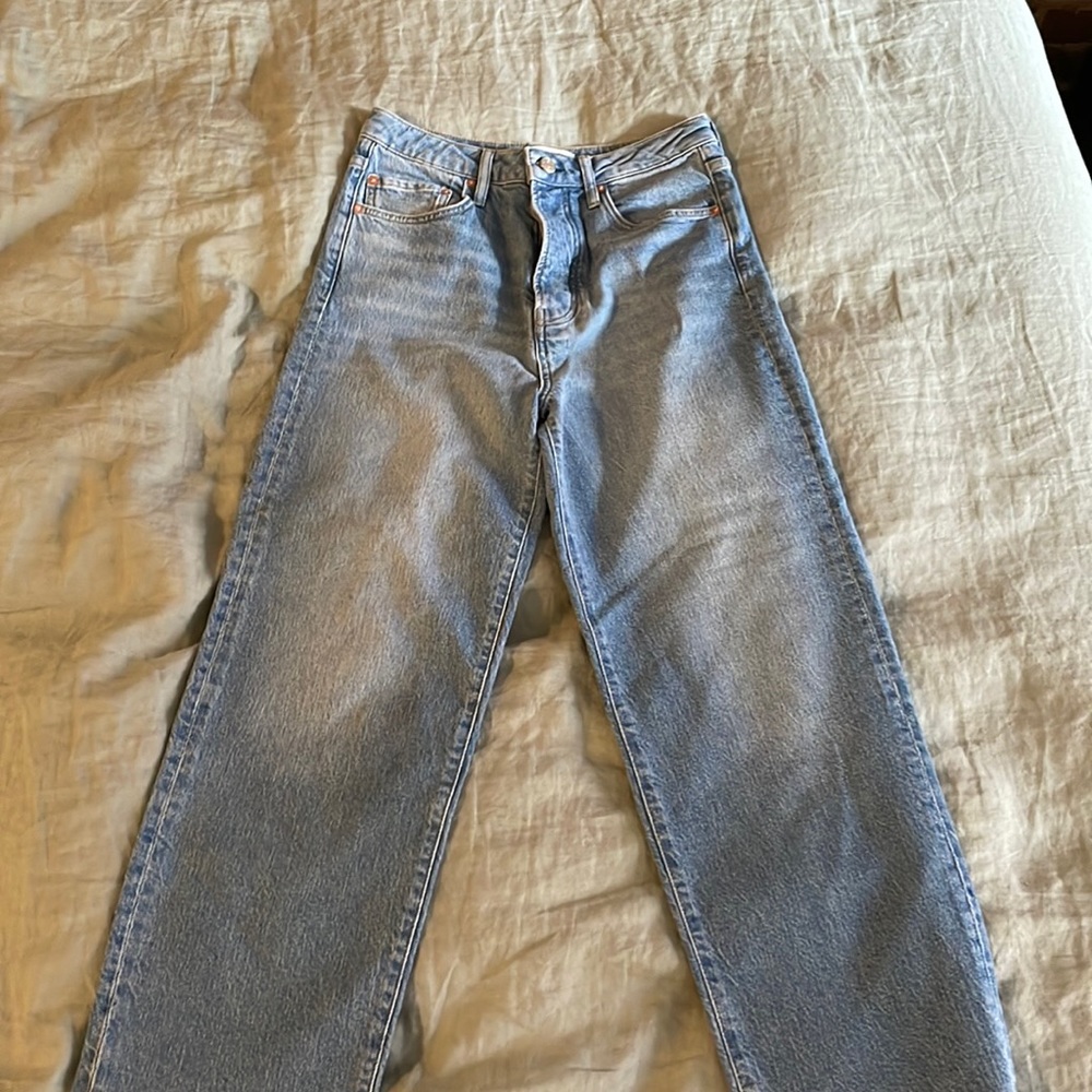 Brand new, never worn Reiss high rise wide leg blue jeans size 28